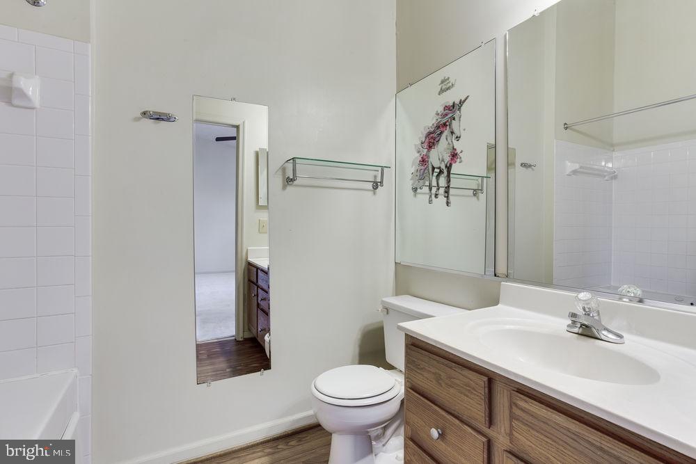 TOWNES AT CHESTNUT OAKS - Residential Lease