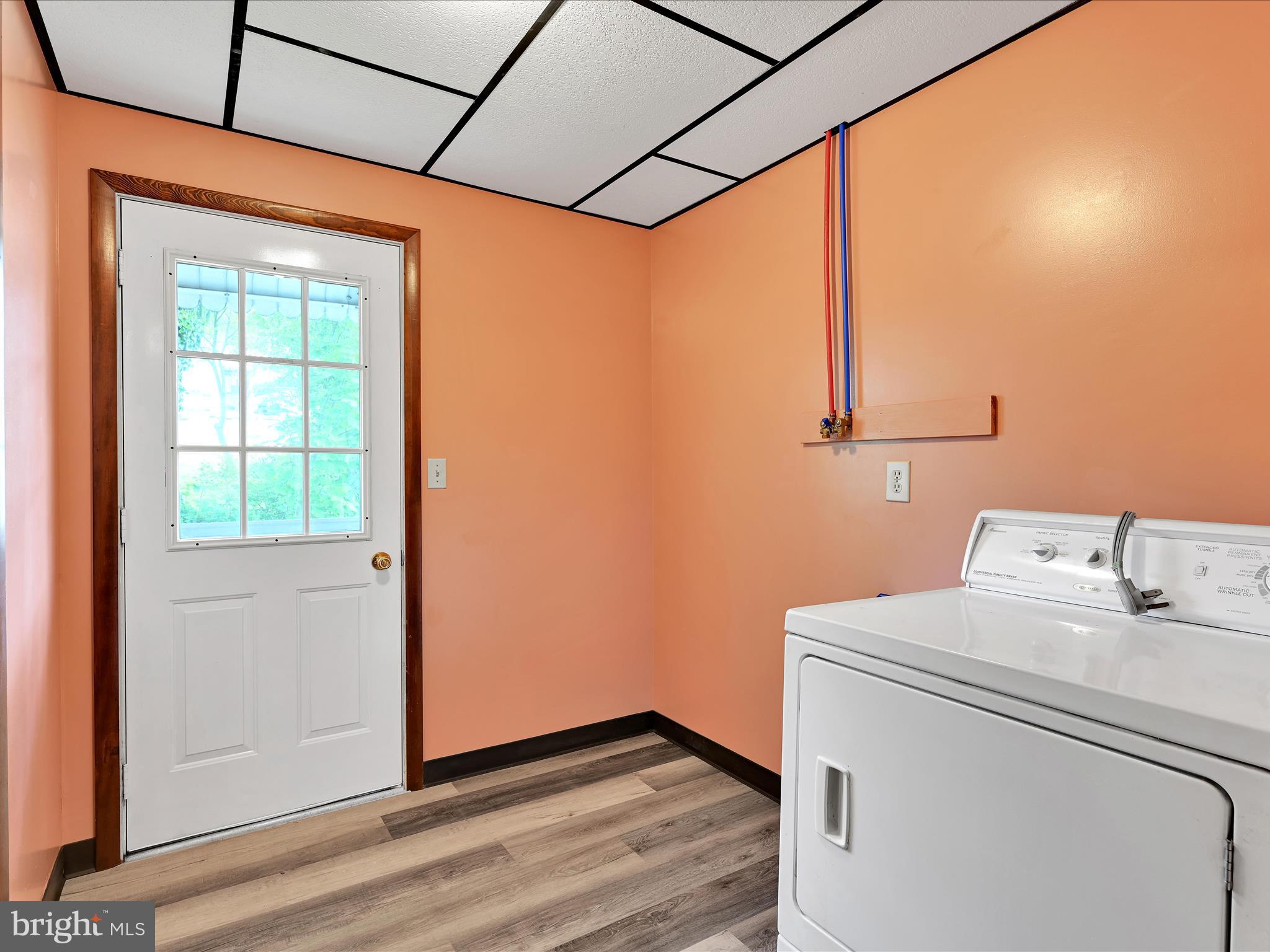 YORKVILLE - Residential