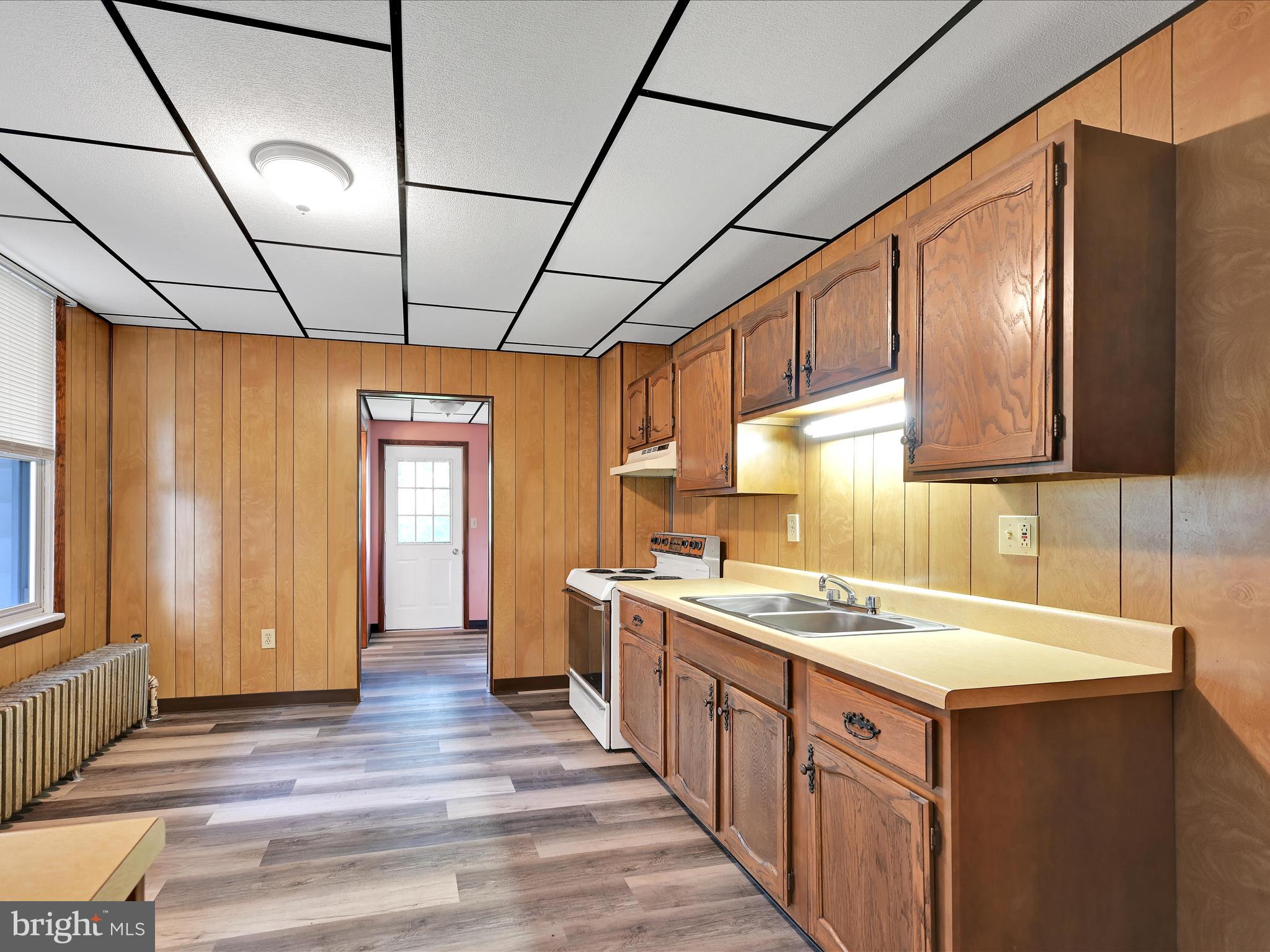 YORKVILLE - Residential