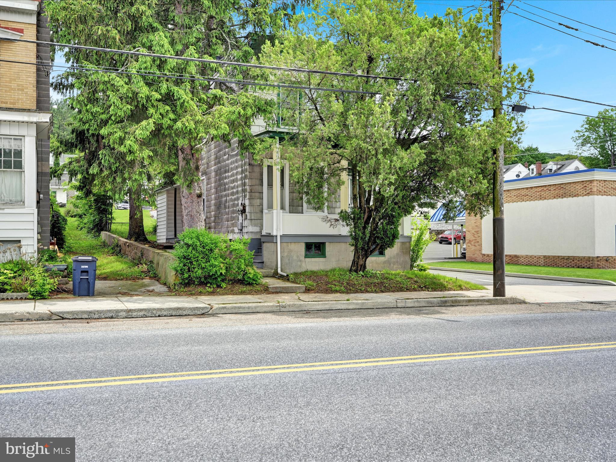 YORKVILLE - Residential