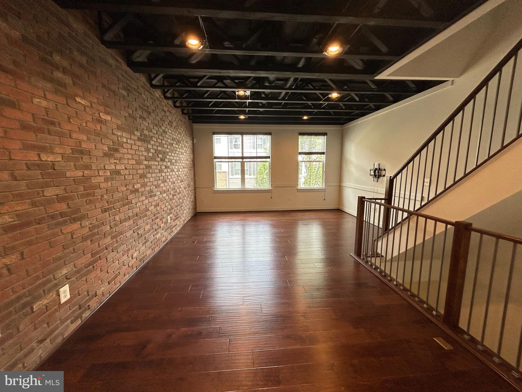 VILLAGE AT WOODSTREAM - Residential Lease