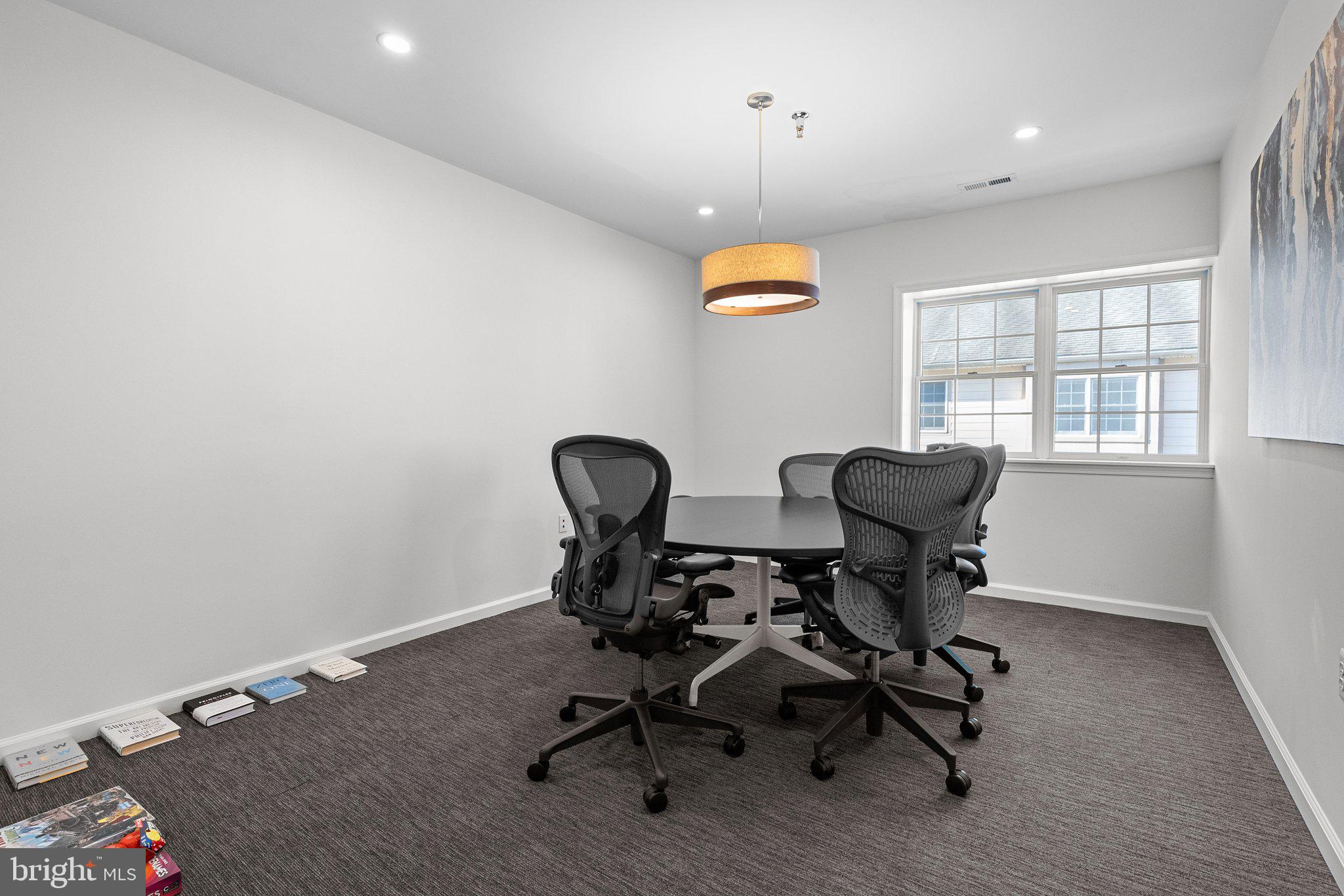 NEWTOWN BUSINESS COM - Commercial Lease