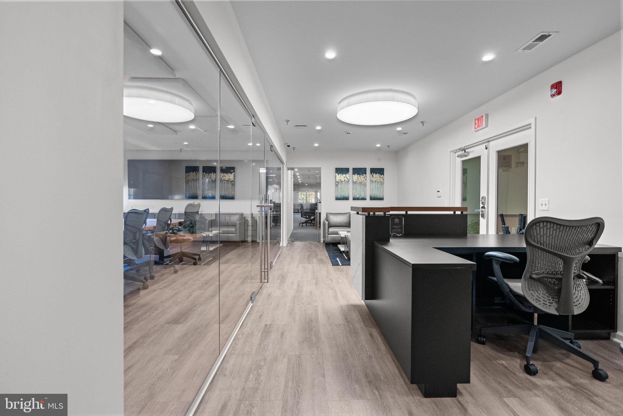 NEWTOWN BUSINESS COM - Commercial Lease