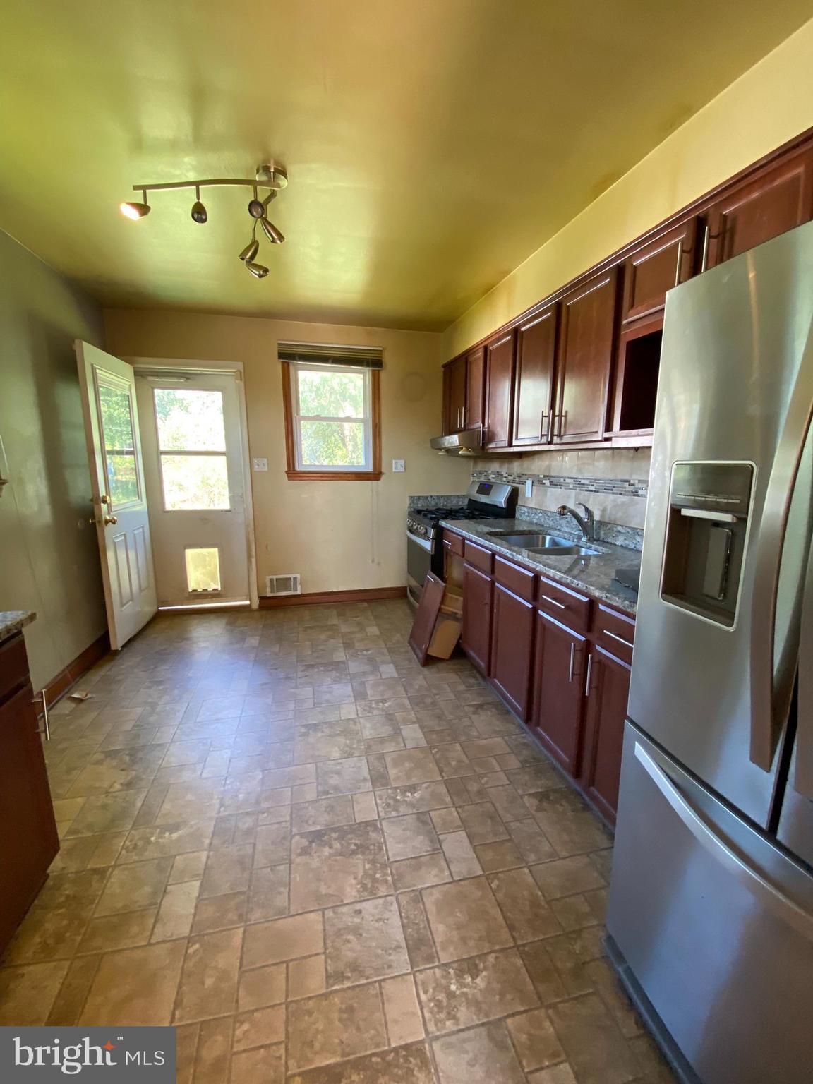 BRADBURY PARK - Residential