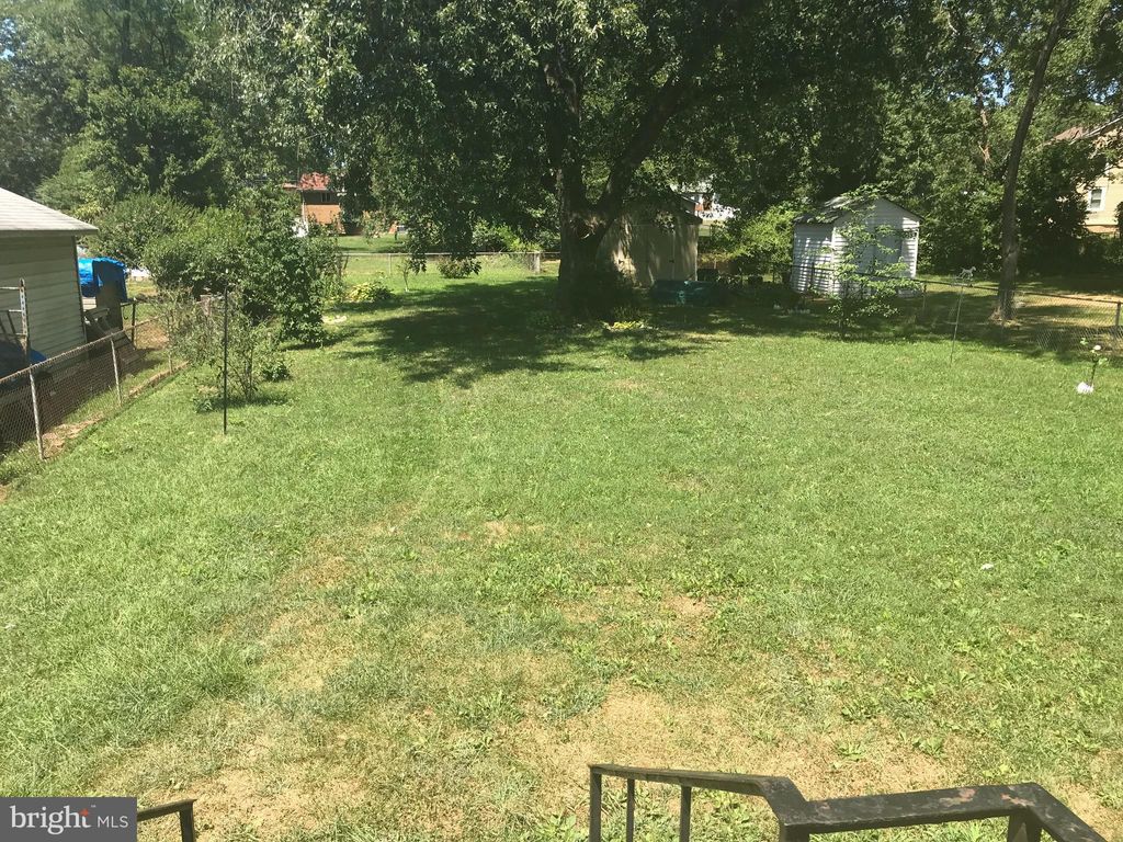 Photo of 4632 Lacy Avenue, SUITLAND, MD 20746 (MLS # MDPG2178658)