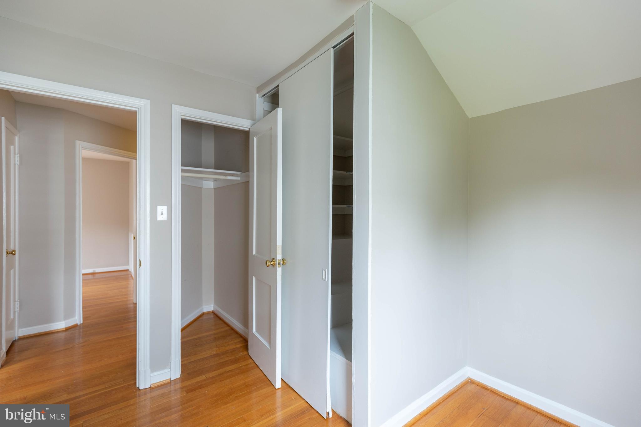 GLENCARLYN - Residential Lease