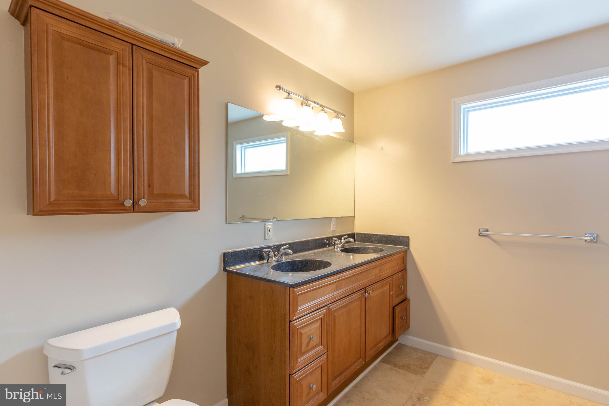 GLENCARLYN - Residential Lease