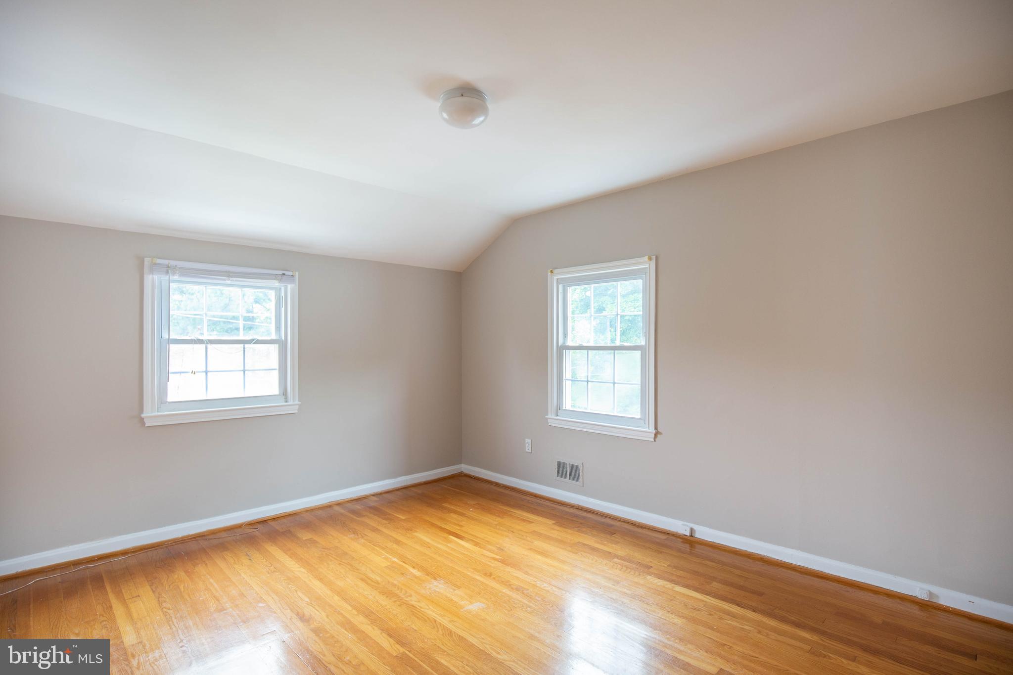 GLENCARLYN - Residential Lease