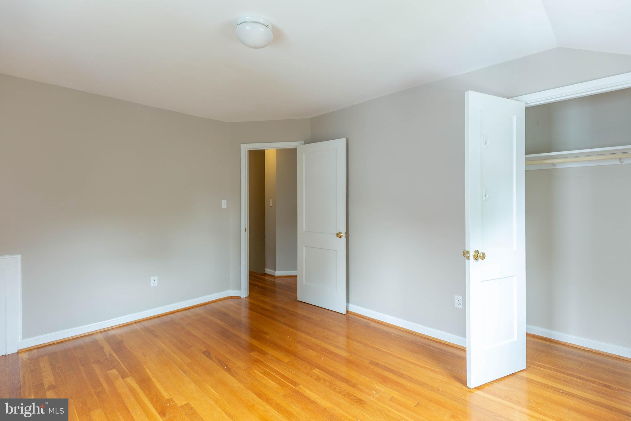 GLENCARLYN - Residential Lease