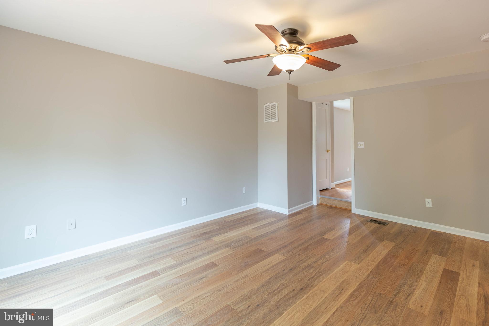 GLENCARLYN - Residential Lease