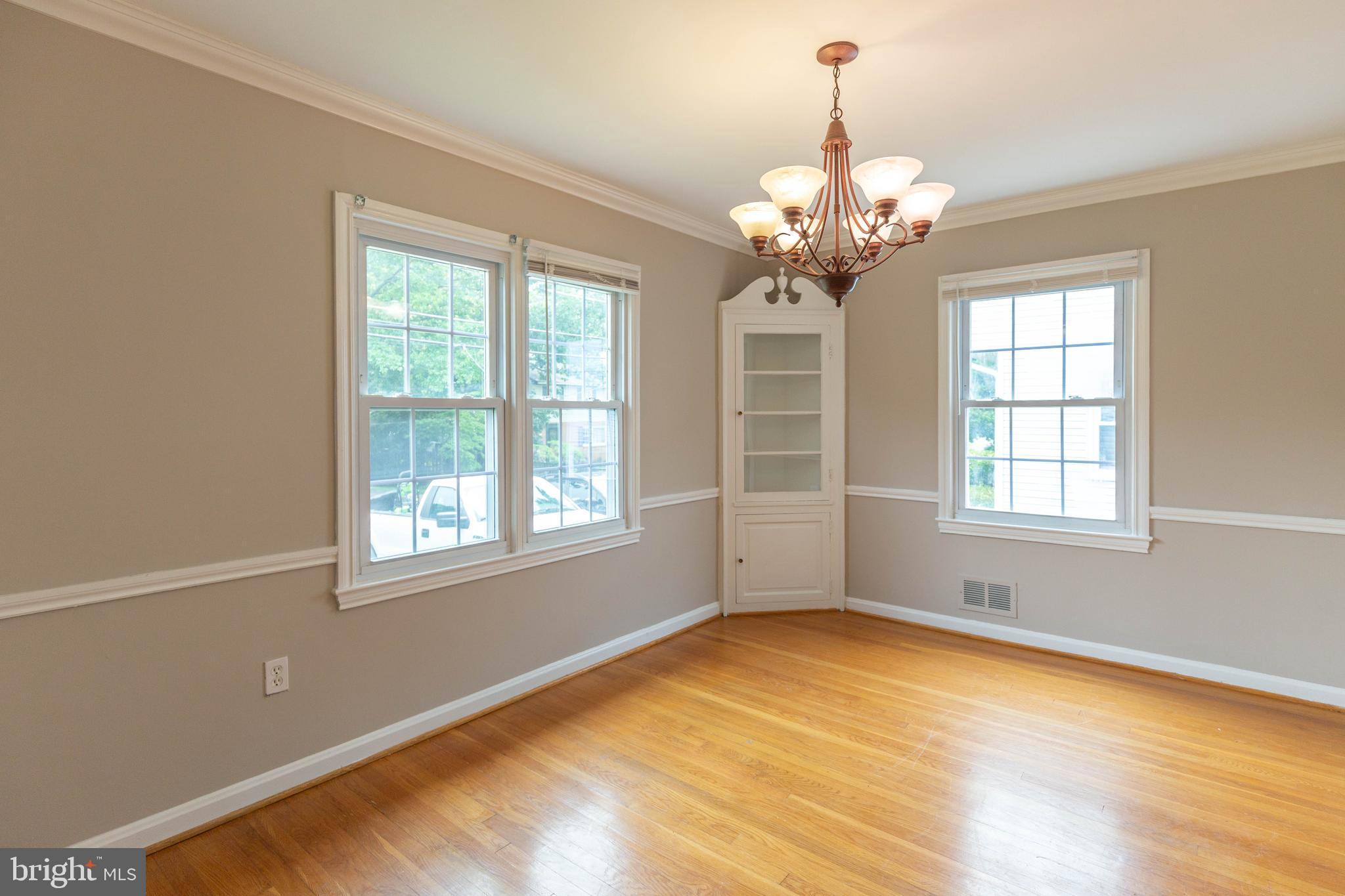 GLENCARLYN - Residential Lease