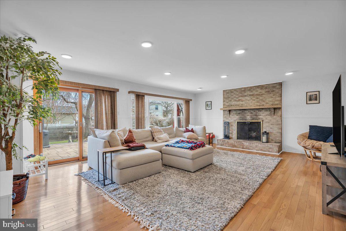 227 NATHANIEL AVENUE