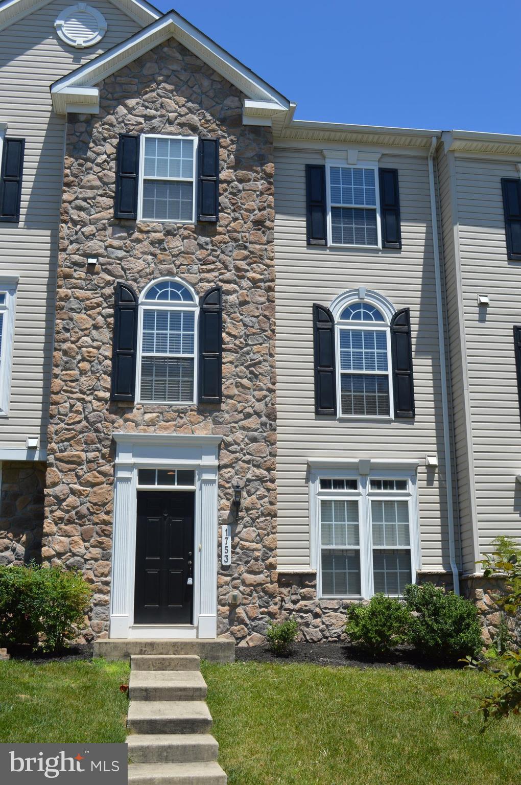 VILLAGES OF DORCHESTER - Residential