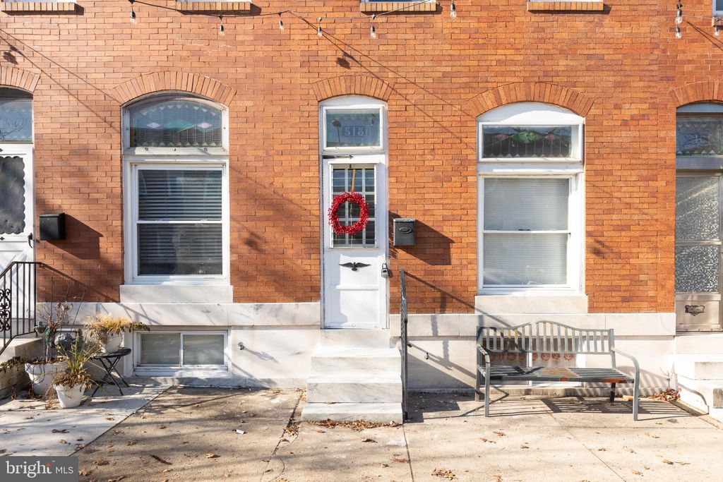Photo of 518 S Kenwood Avenue S, BALTIMORE, MD 21224 (MLS # MDBA2196294)