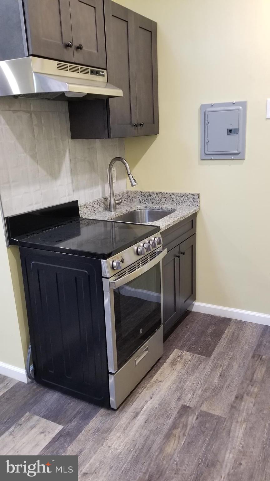 WASHINGTON SQ WEST - Residential Lease