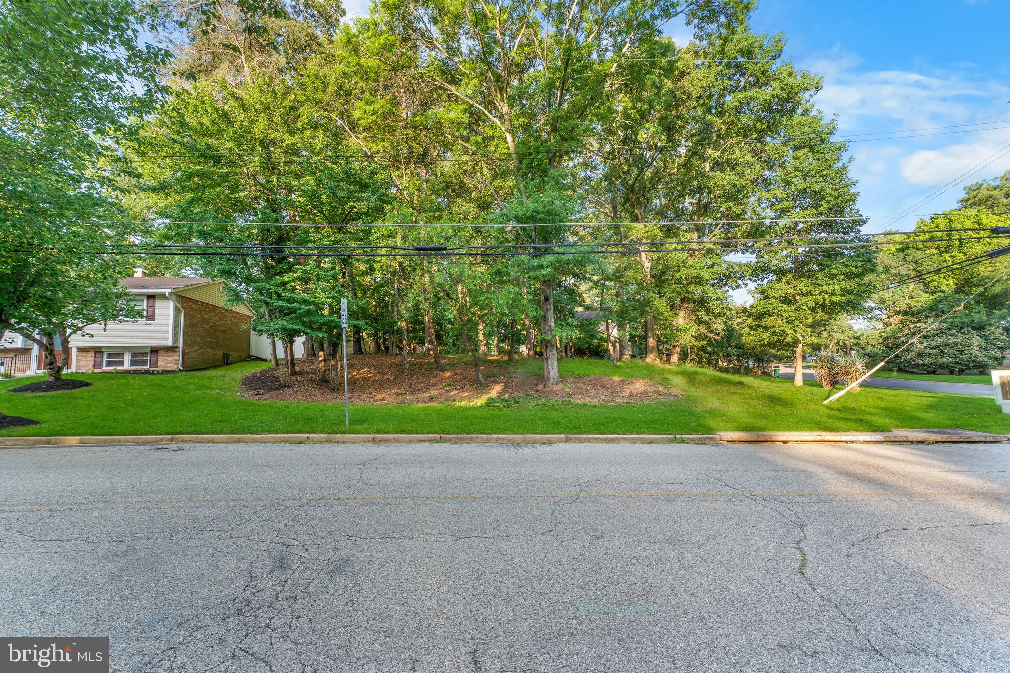600 KINGS LANE