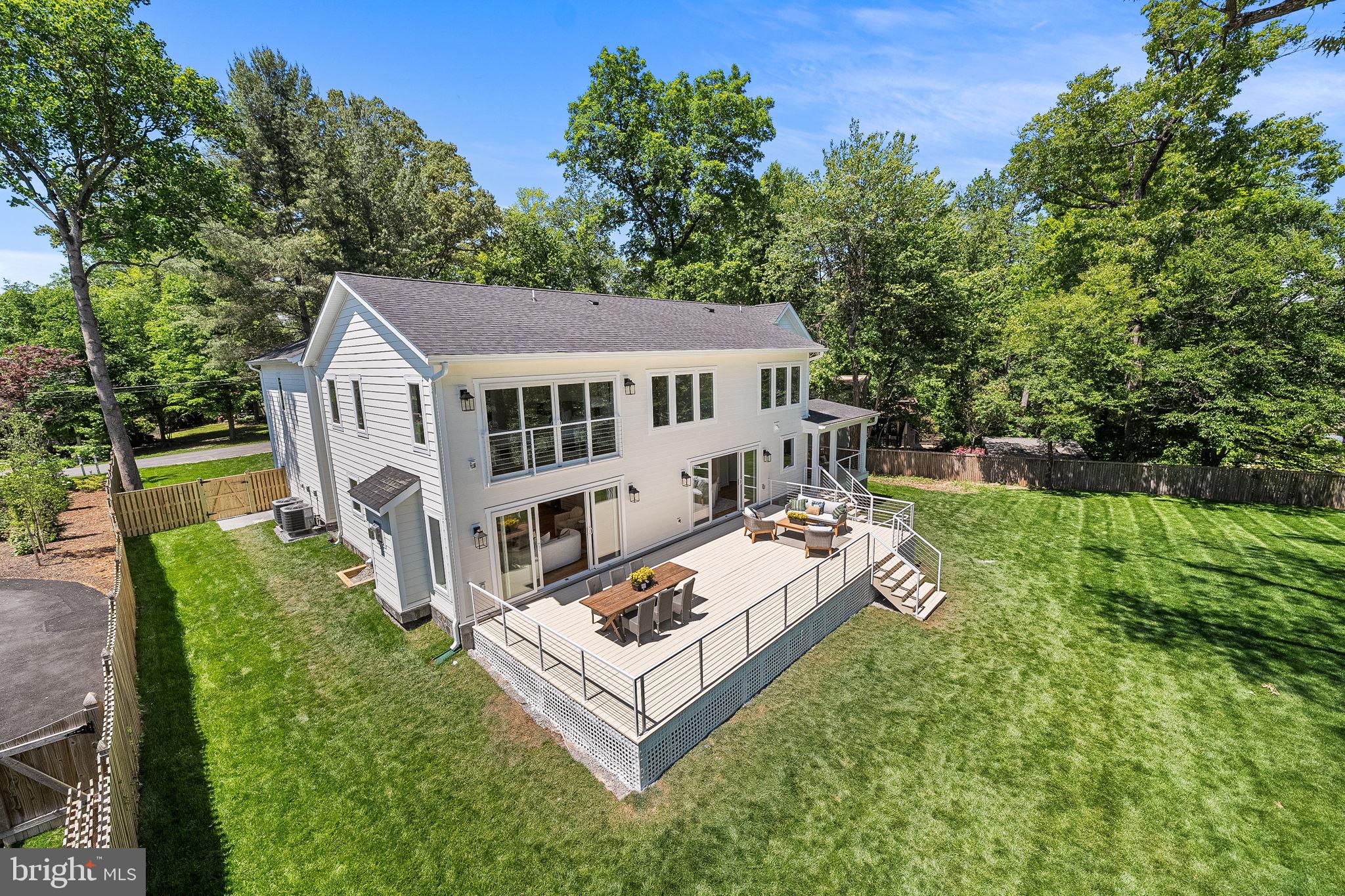 WOODLAND PARK - Residential
