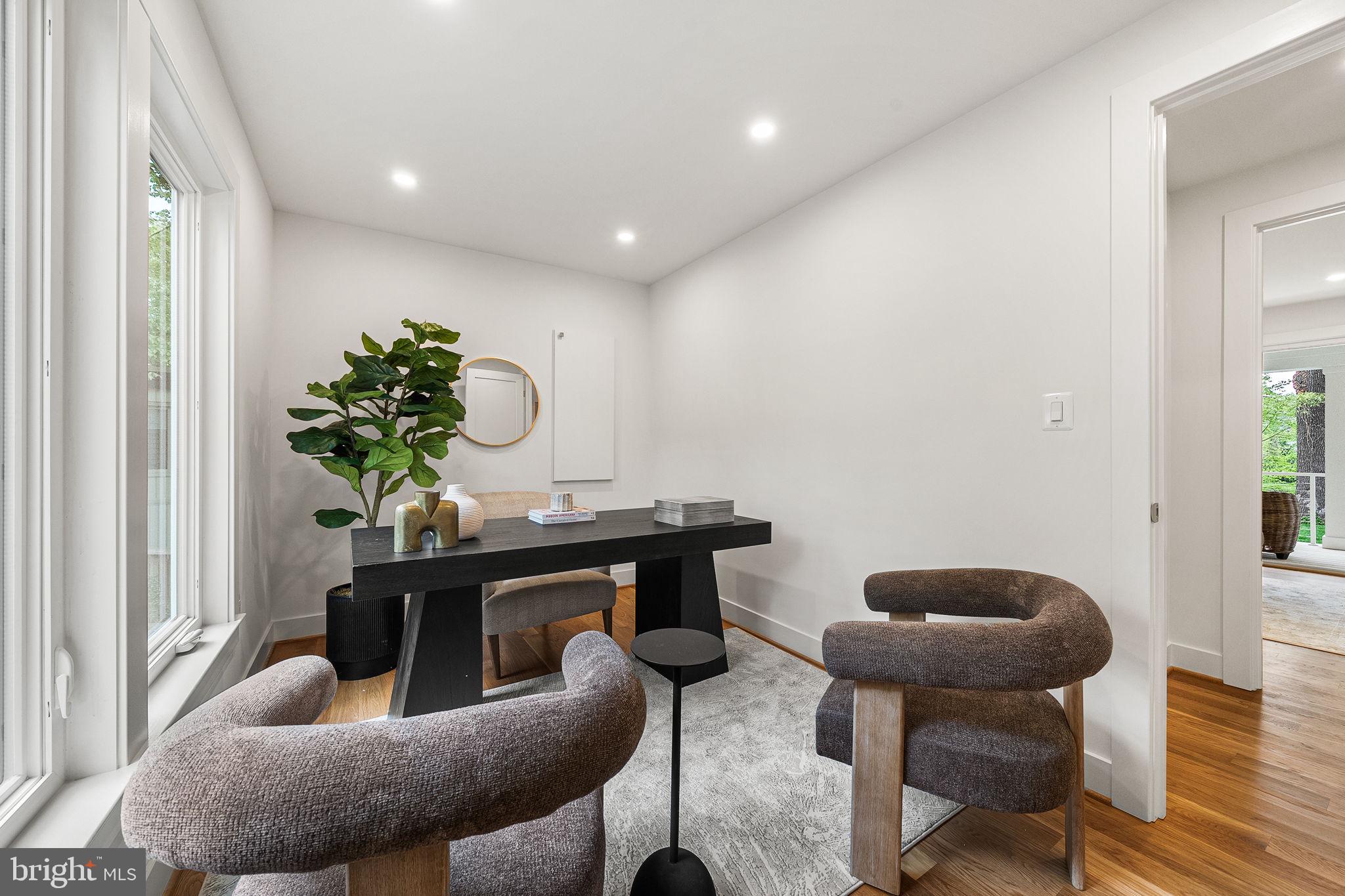 WOODLAND PARK - Residential