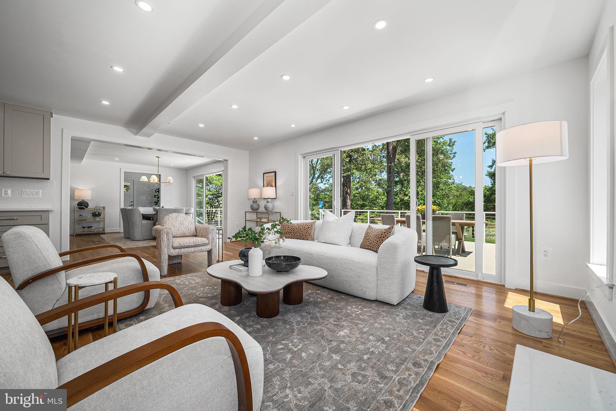 WOODLAND PARK - Residential