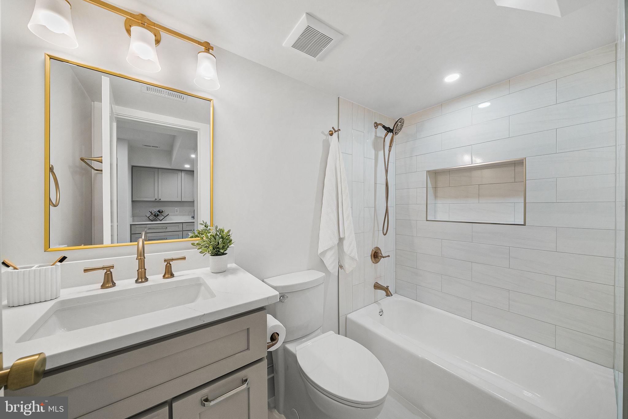 WOODLAND PARK - Residential