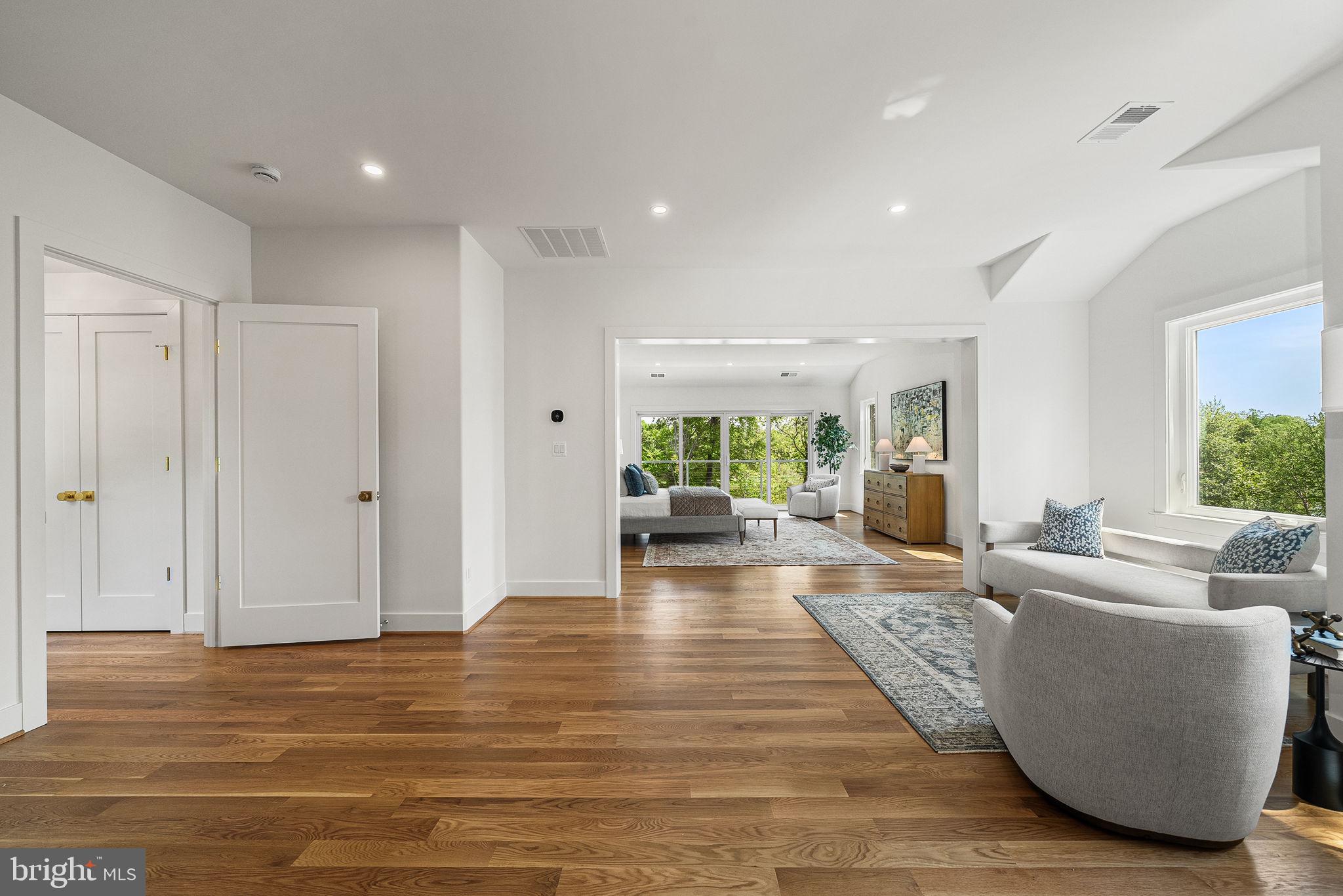 WOODLAND PARK - Residential