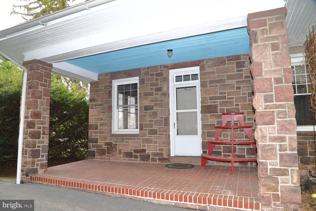 Photo of 1228 E King Street, Lancaster, PA 17602 (MLS # PALA2048362)