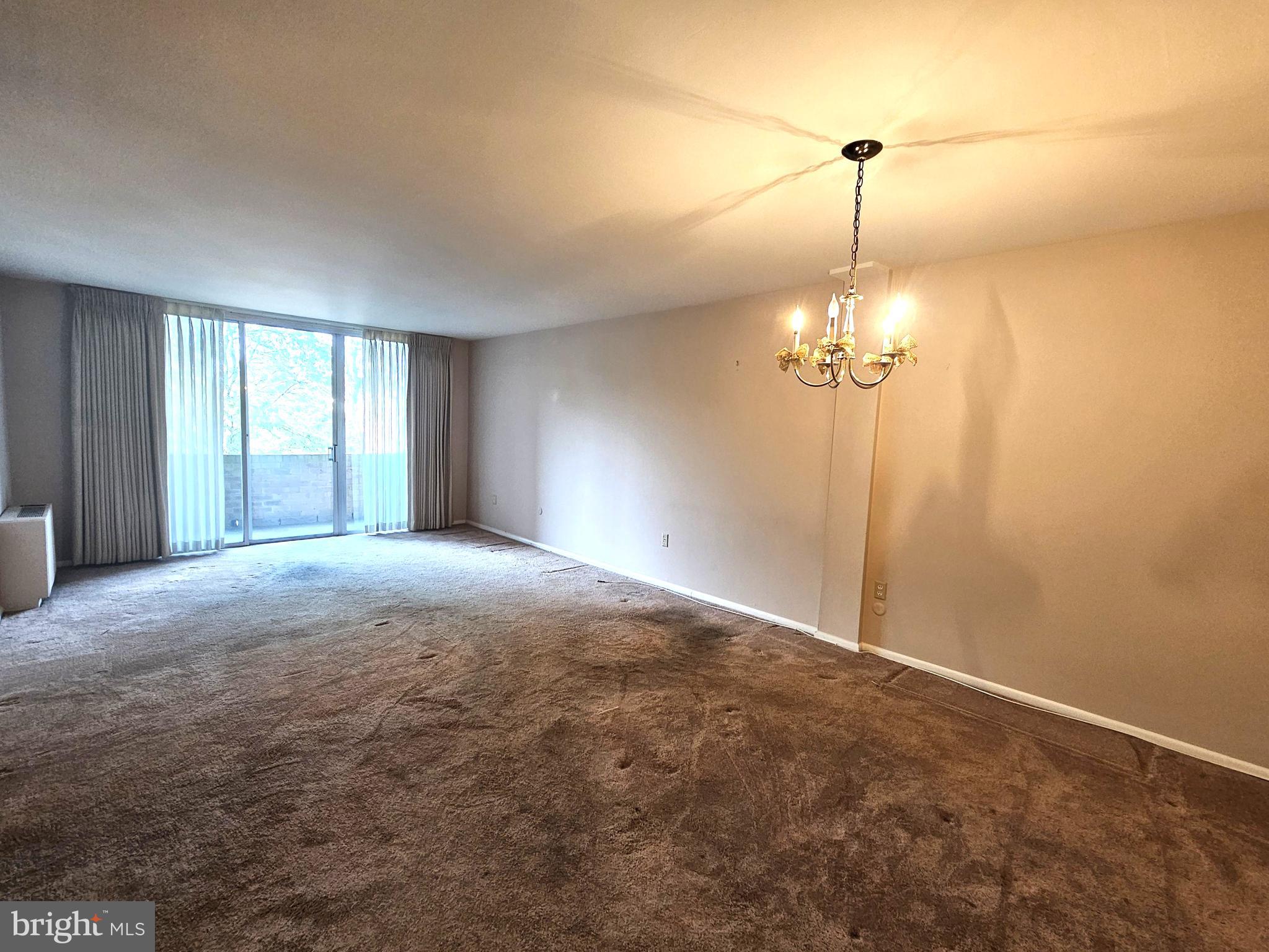309 FLORENCE AVENUE 401-N