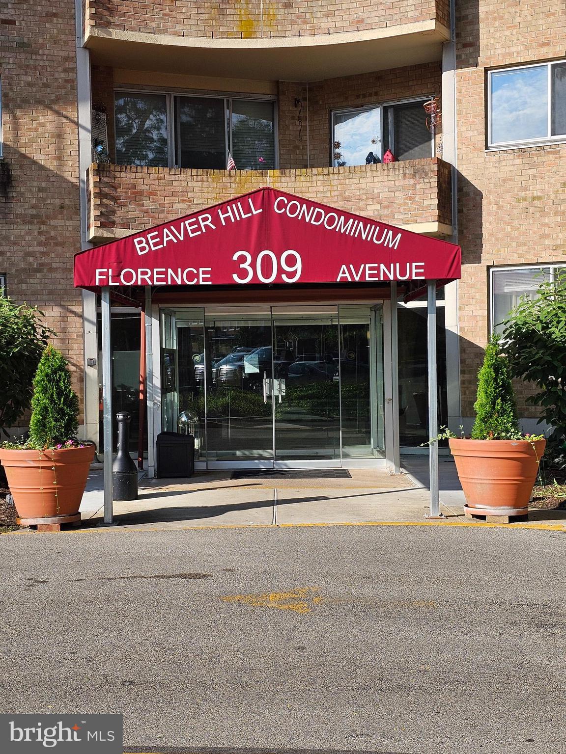 309 FLORENCE AVENUE 401-N