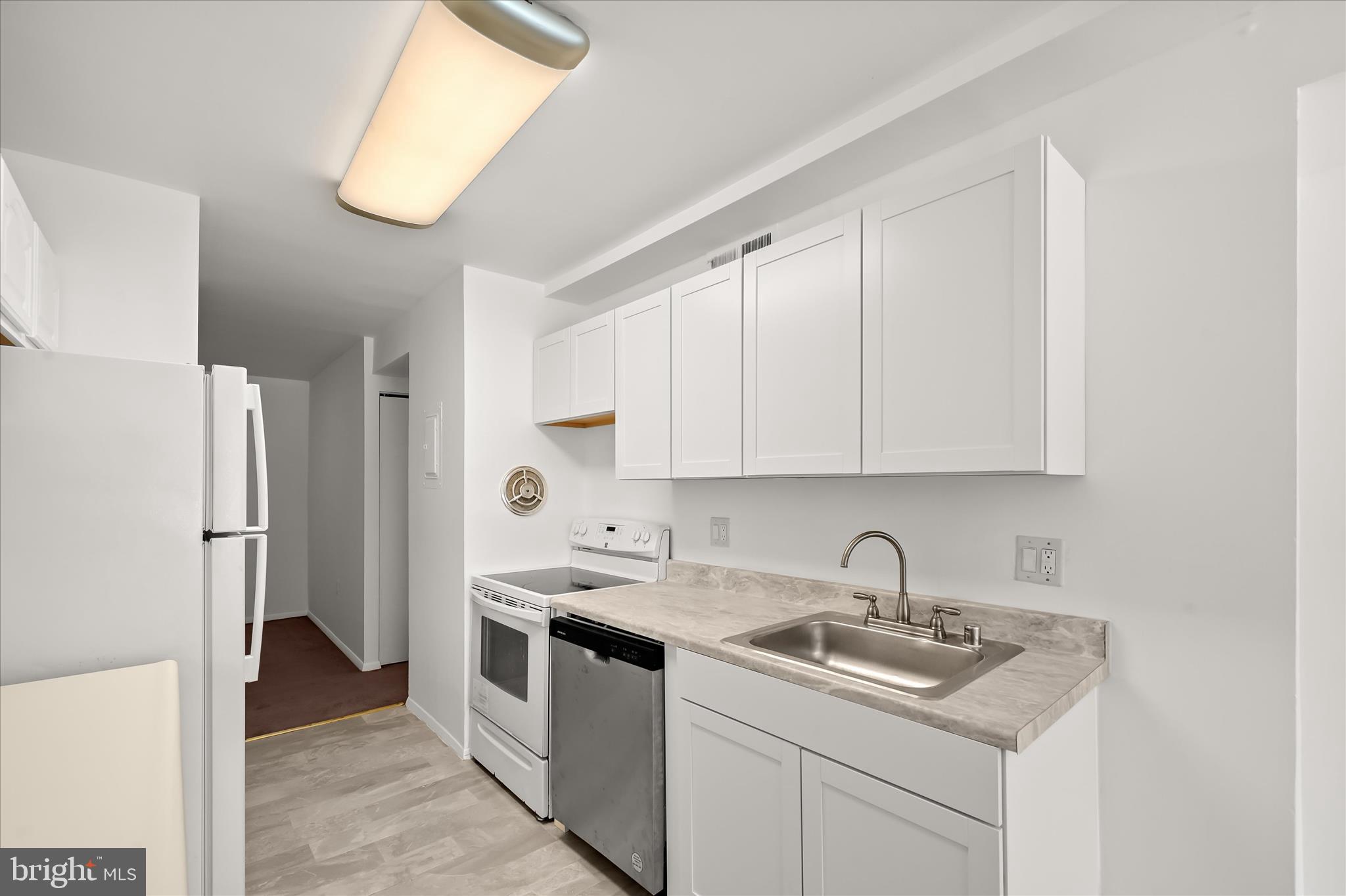 VILLA RIDGE CONDOMINIUM - Residential