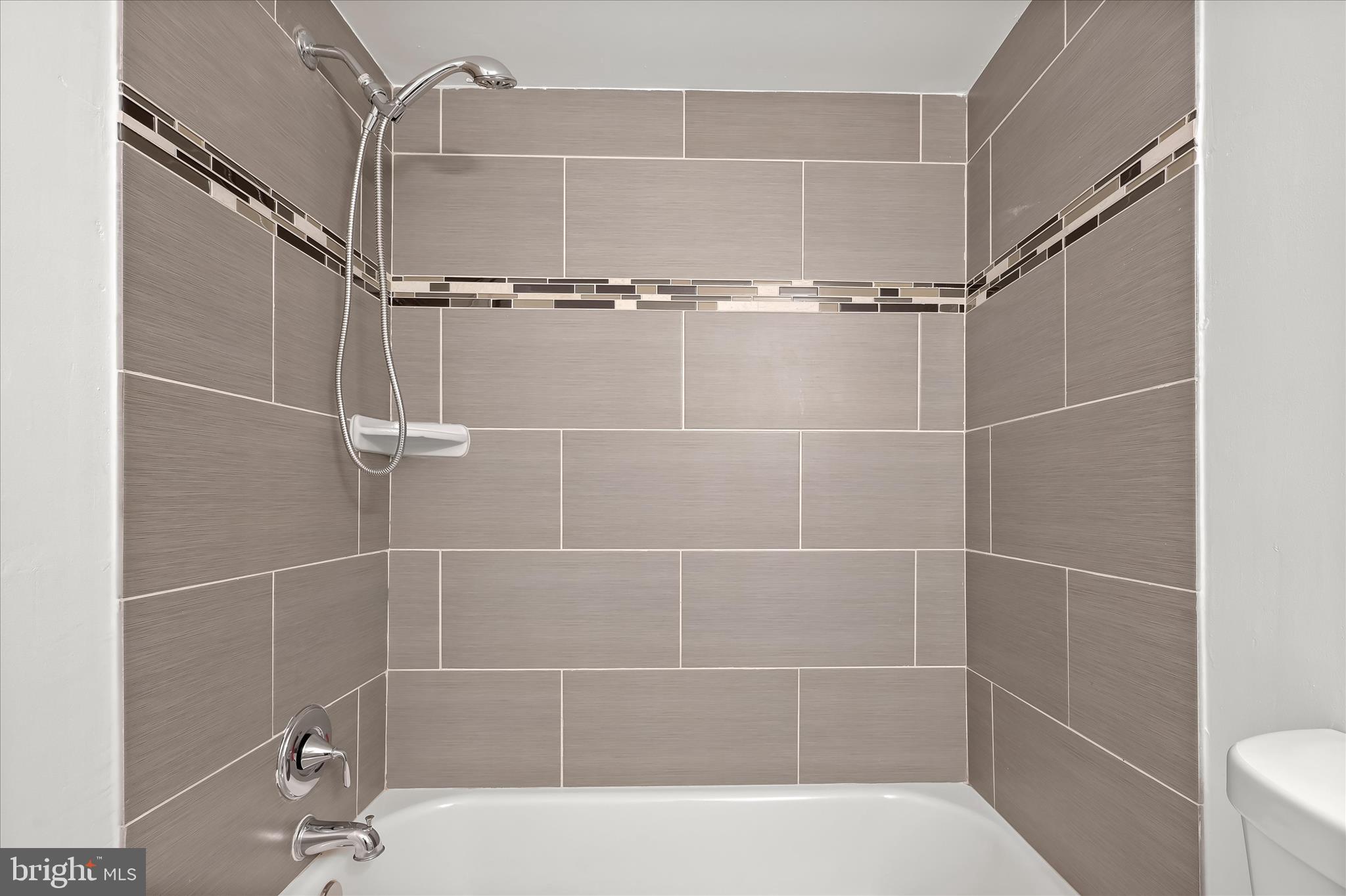 VILLA RIDGE CONDOMINIUM - Residential