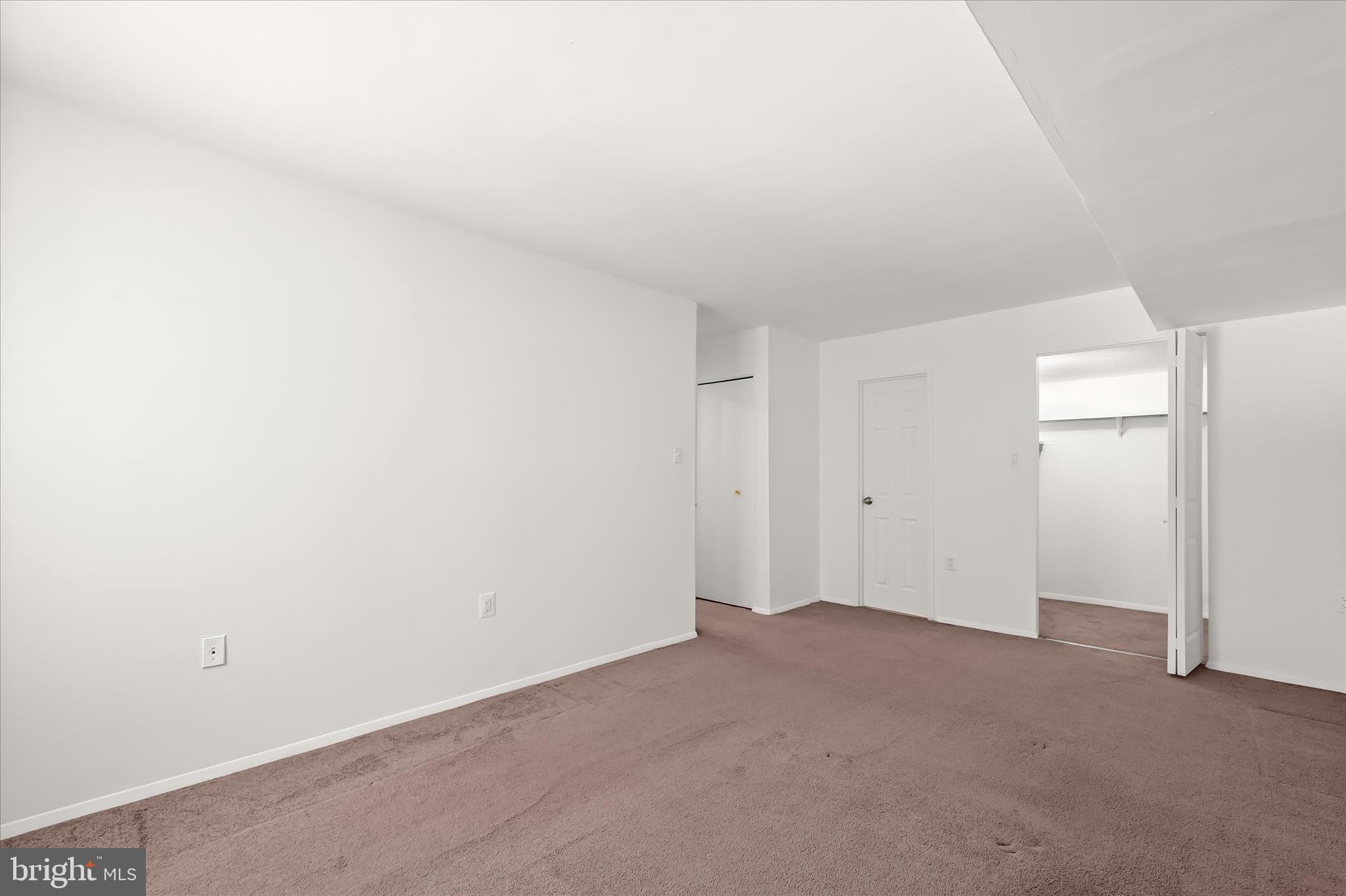 VILLA RIDGE CONDOMINIUM - Residential