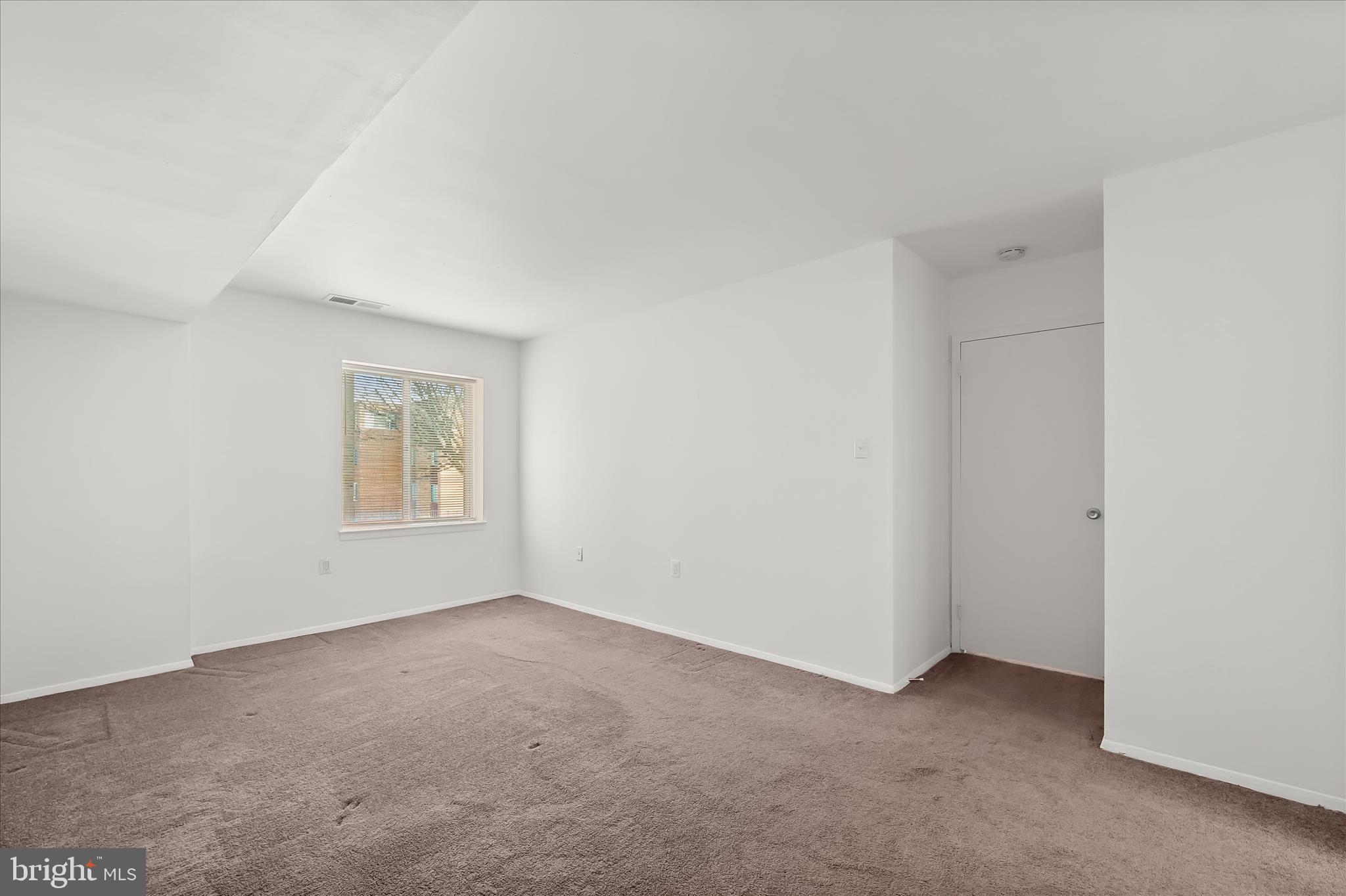 VILLA RIDGE CONDOMINIUM - Residential