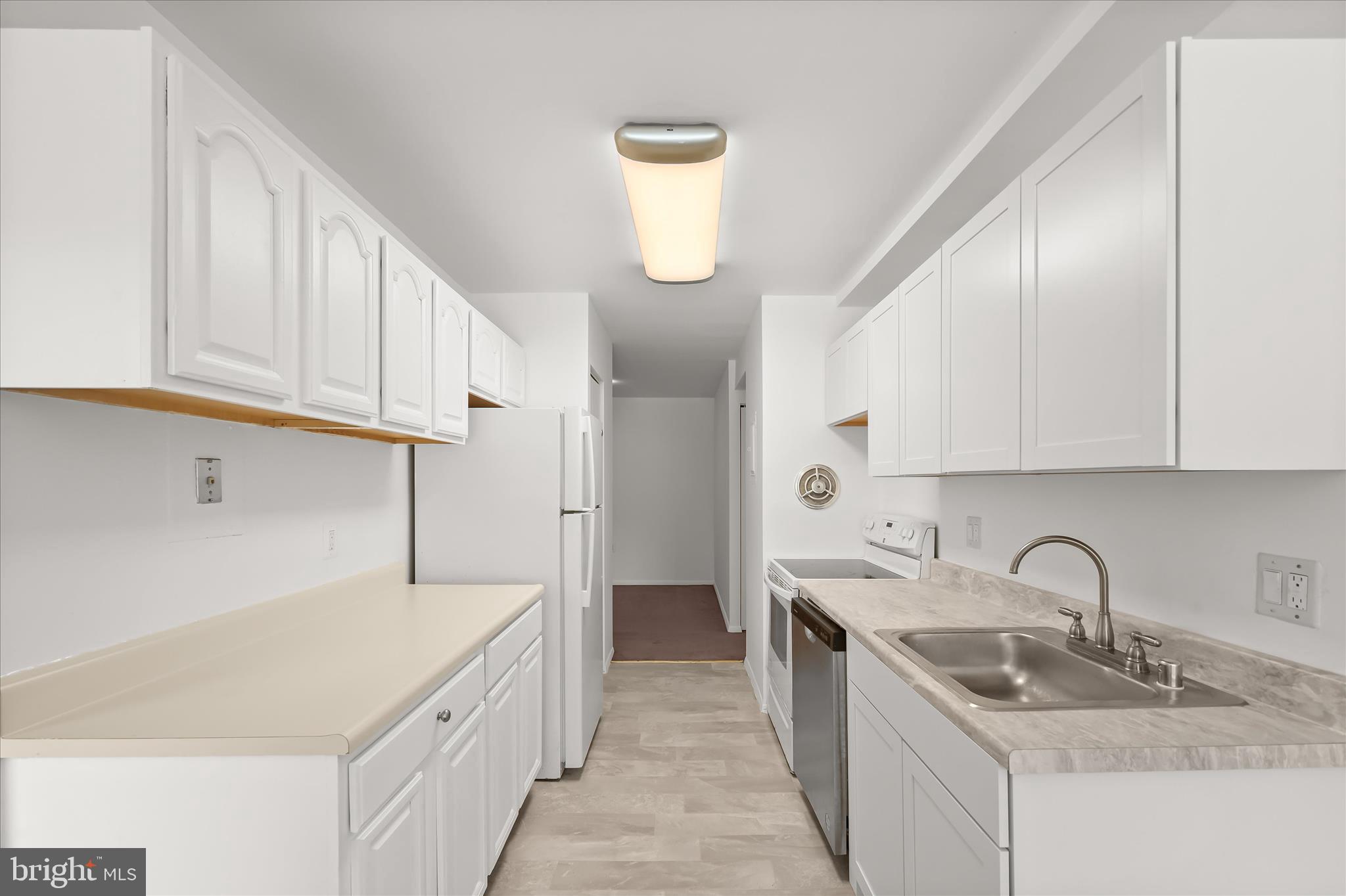 VILLA RIDGE CONDOMINIUM - Residential