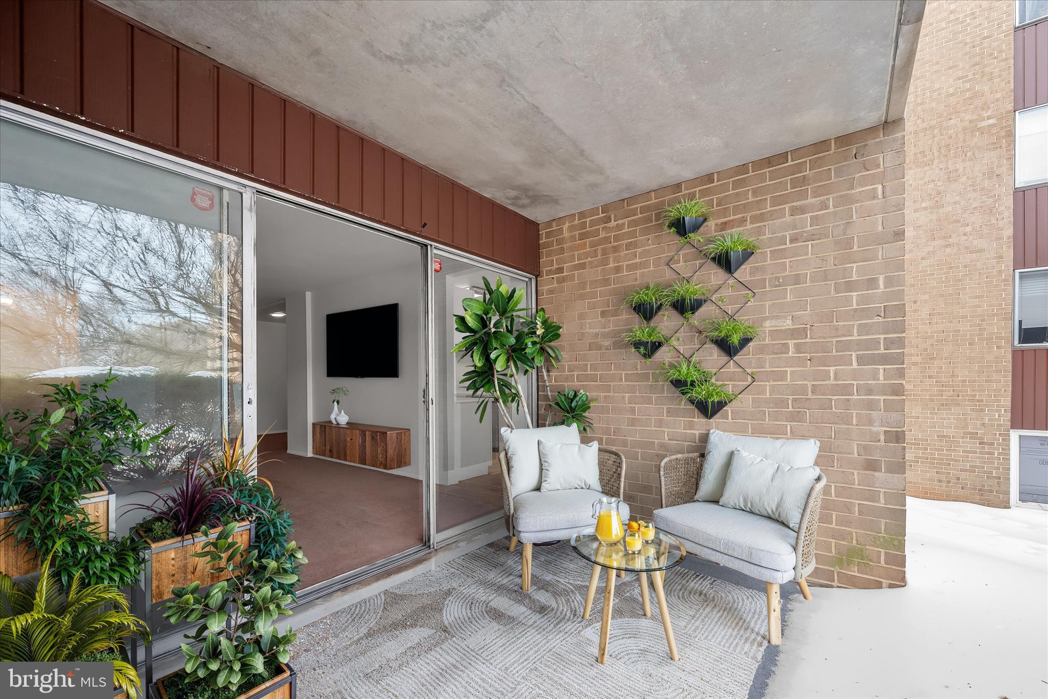 VILLA RIDGE CONDOMINIUM - Residential