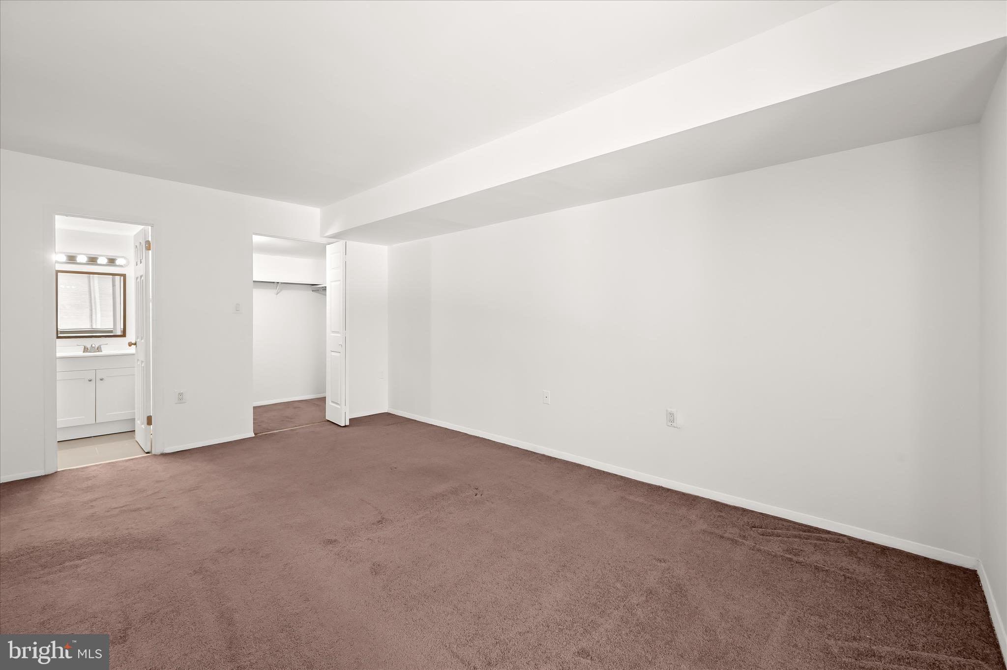 VILLA RIDGE CONDOMINIUM - Residential