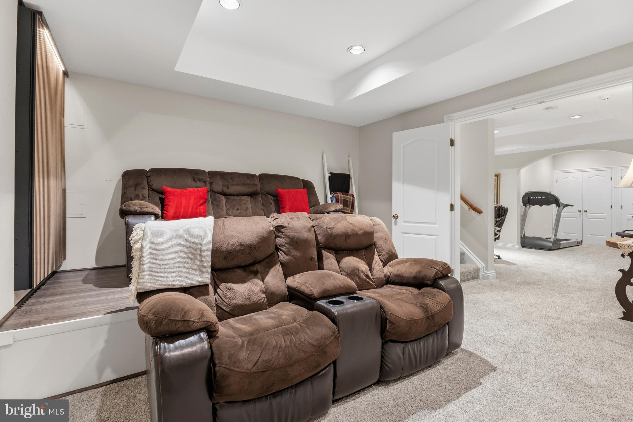 LAKE MANASSAS - Residential