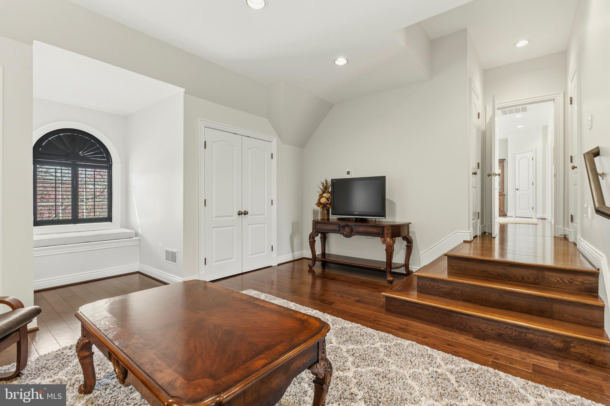 LAKE MANASSAS - Residential