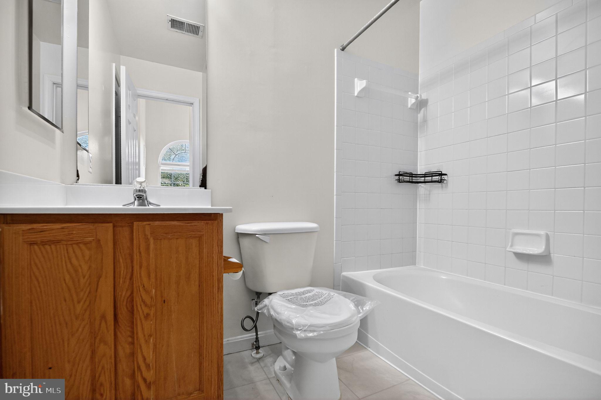 VILLAGES AT SAYBROOKE - Residential Lease