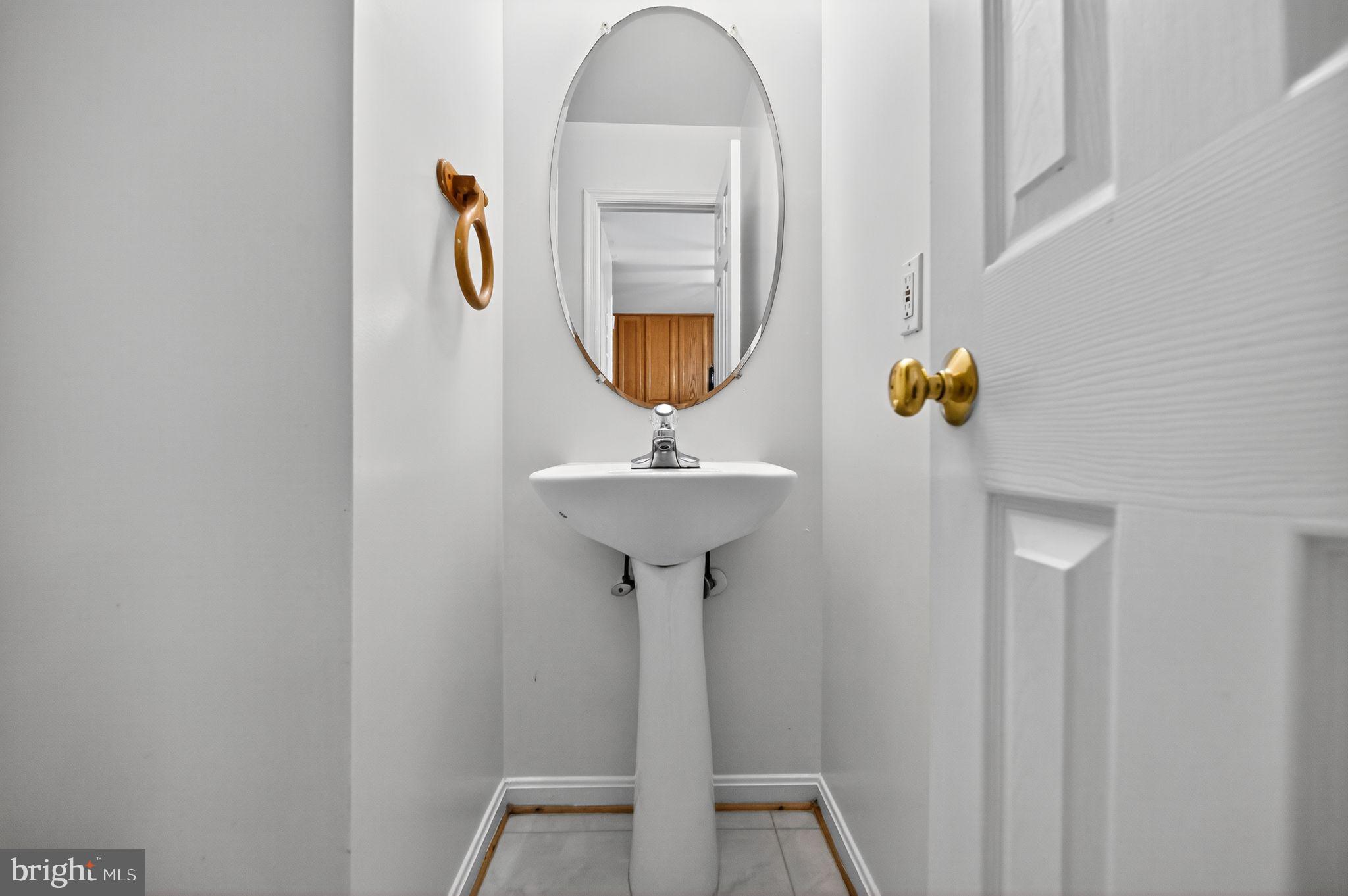 VILLAGES AT SAYBROOKE - Residential Lease