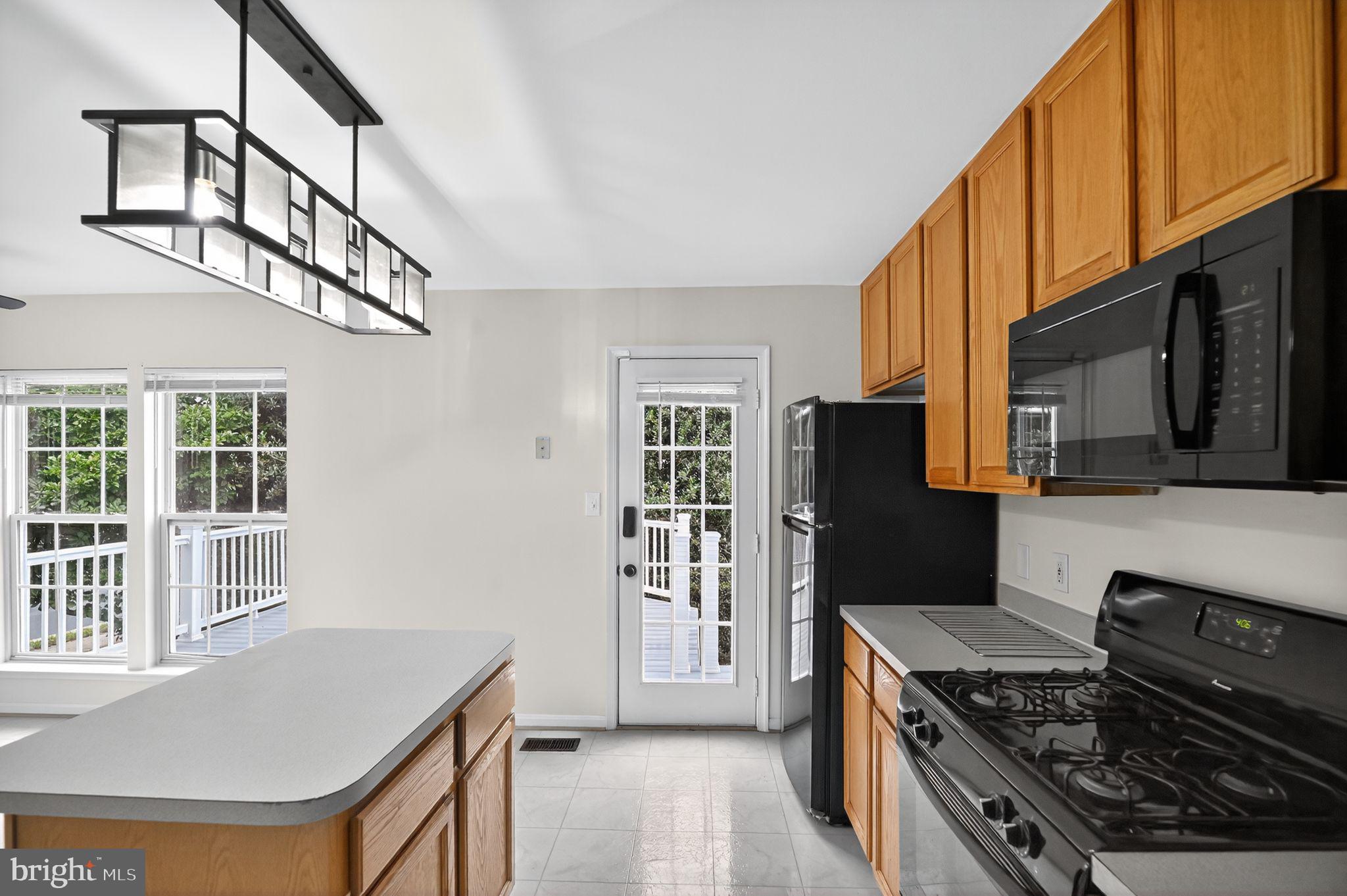 VILLAGES AT SAYBROOKE - Residential Lease