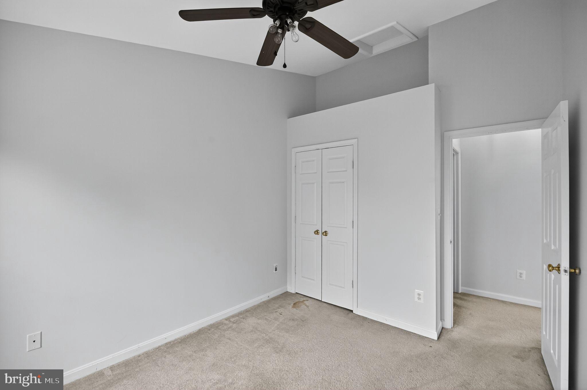 VILLAGES AT SAYBROOKE - Residential Lease