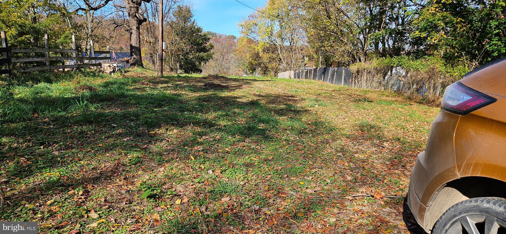 Owners are Licensed Real Estate Brokers.
🌳 Spacious Unrestricted Land for Your Next Project – Country Living at Its Best! 🌳 a view of the mountain on the West side of the county.
Are you ready to embrace the freedom of country living with all the conveniences of modern utilities? Look no further!
📍 Location: 45 Berryville Circle
📏 Size: 0.031 Acres (Unrestricted)
💧 Utilities: Public Water & Public Sewer and Electric