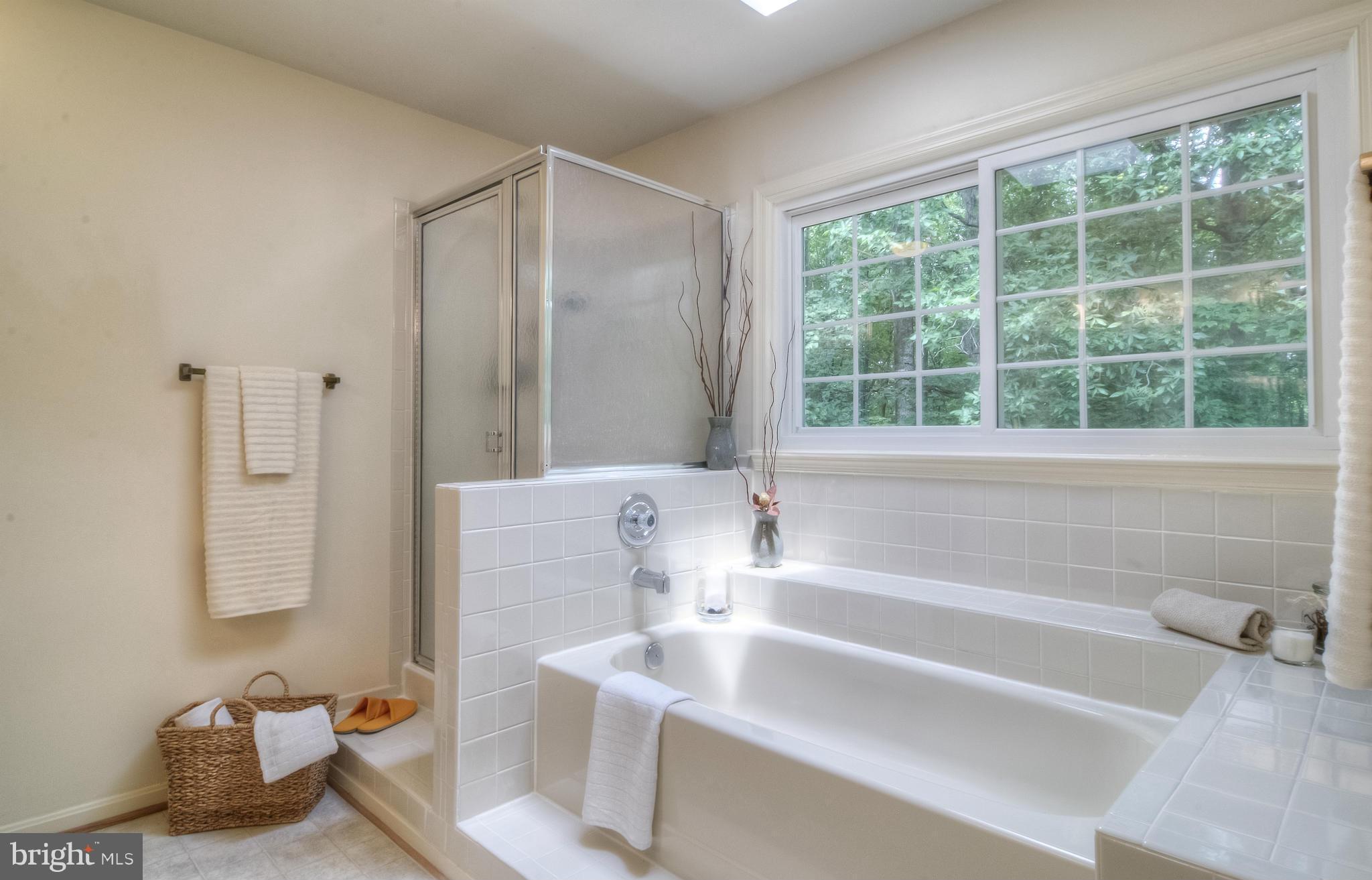 LAKE RIDGE - Residential Lease