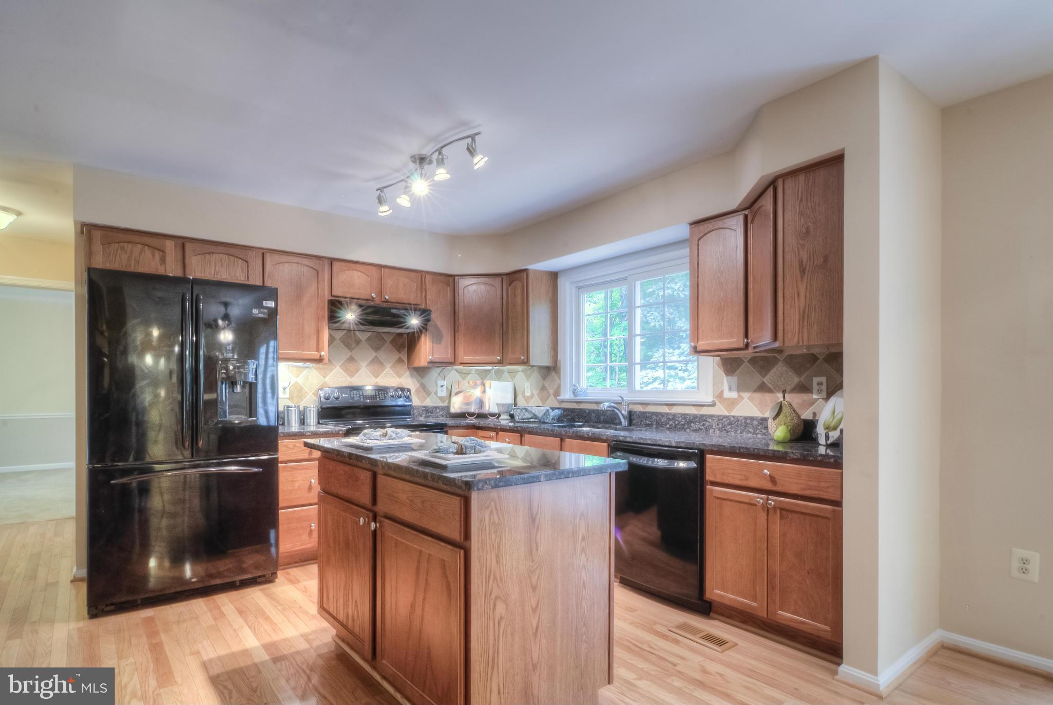 LAKE RIDGE - Residential Lease