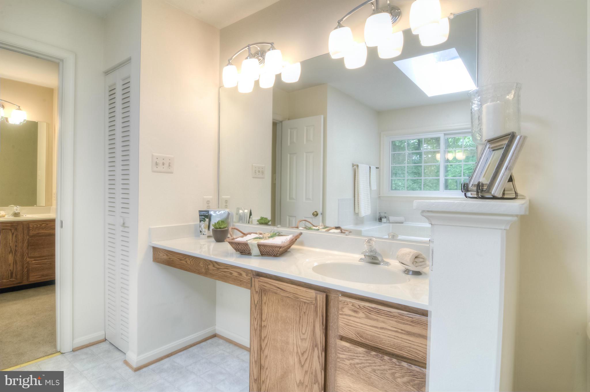 LAKE RIDGE - Residential Lease