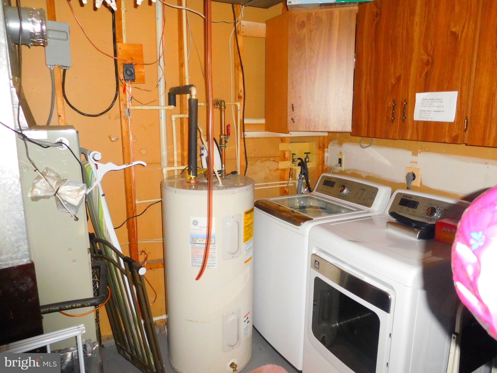 WHISPERING WOODS - Residential