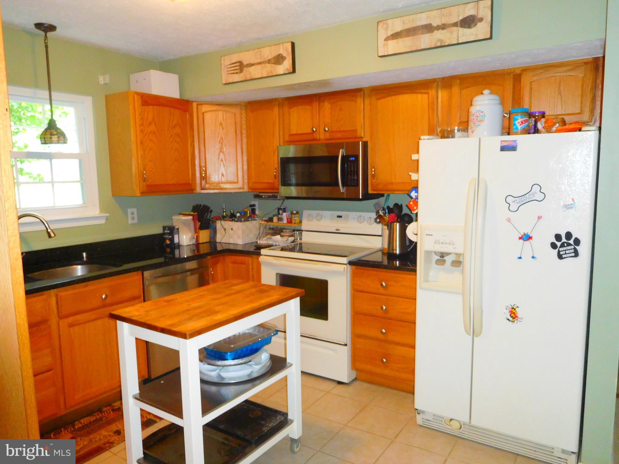 WHISPERING WOODS - Residential