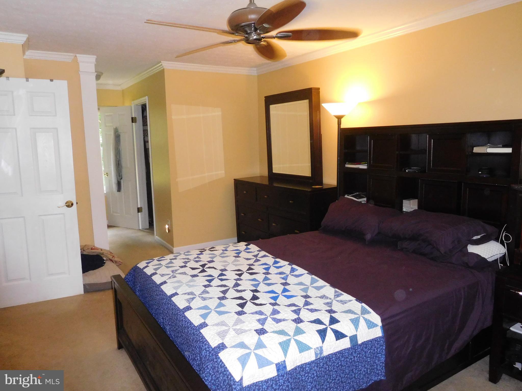 WHISPERING WOODS - Residential