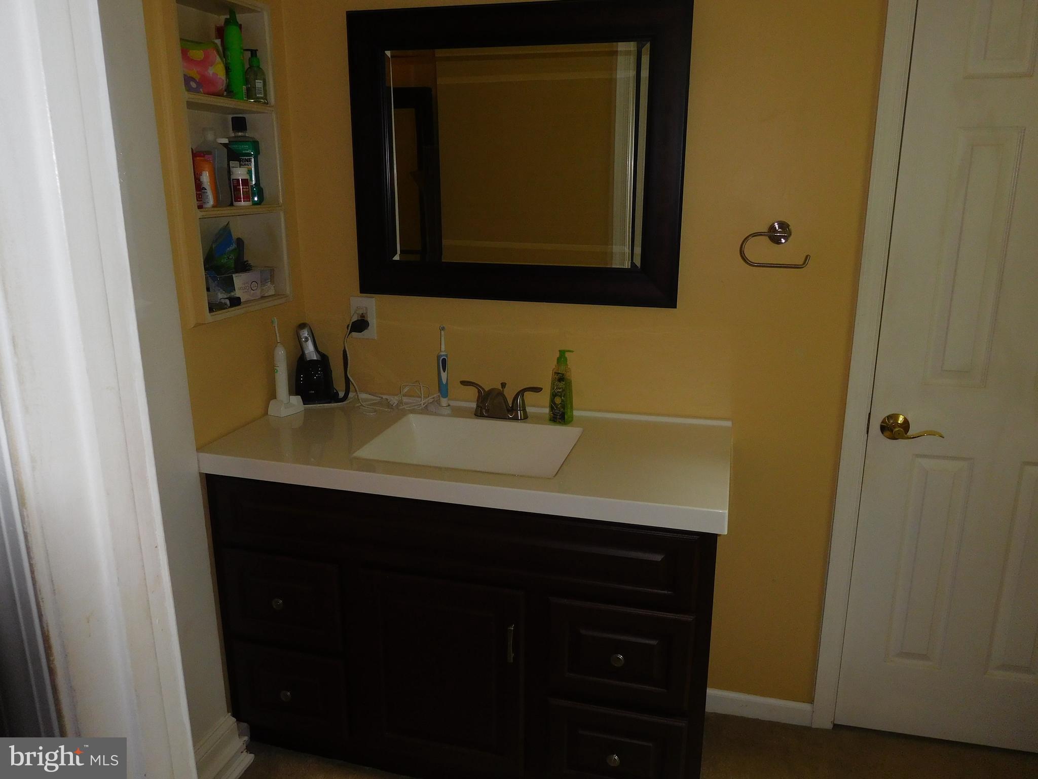 WHISPERING WOODS - Residential