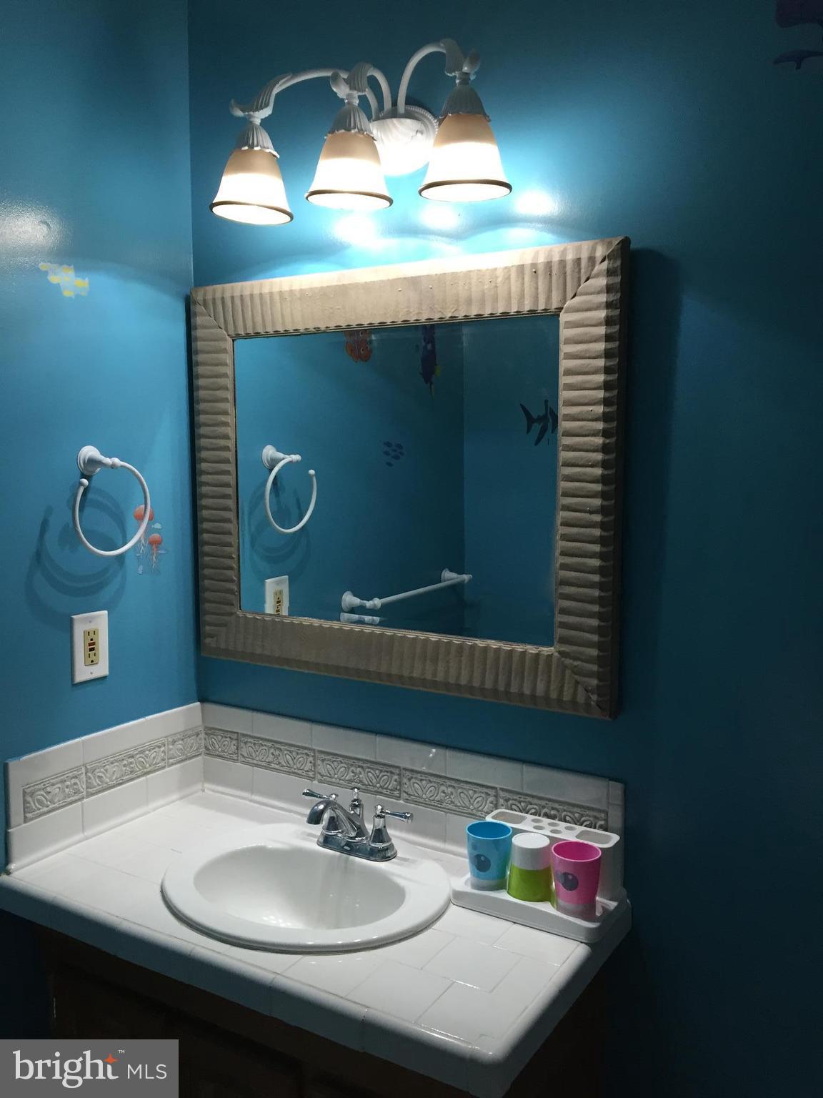 WHISPERING WOODS - Residential